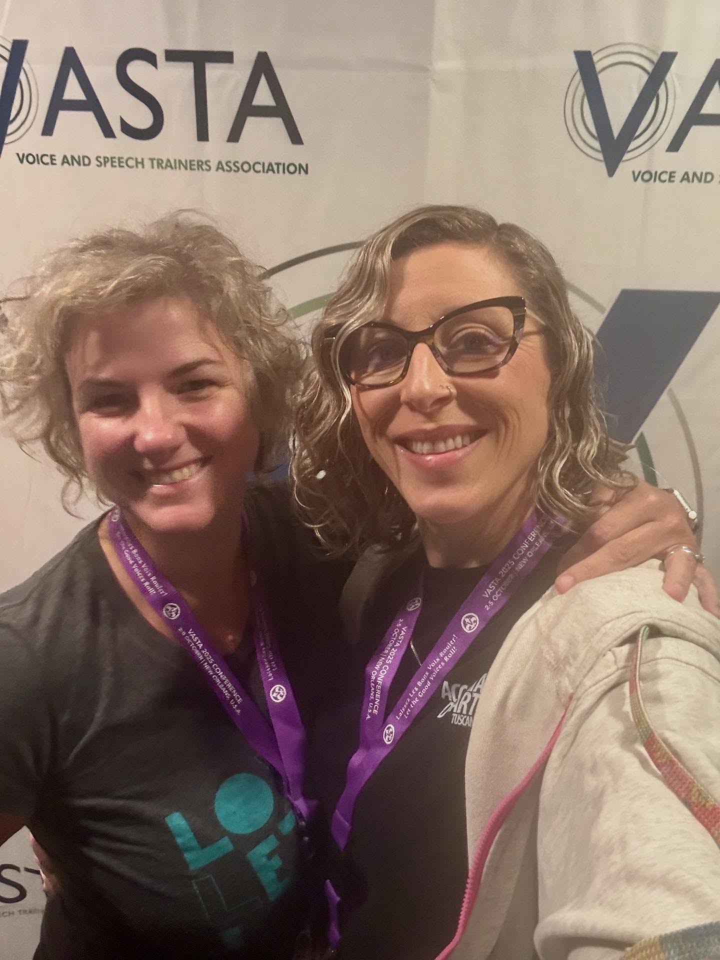 Executive Director @doryrebekah and Recruitment Assistant/West Texas A&M Professor @echosibley presented and performed in New Orleans at the @vastaorg conference and were invited to teach workshops at Tulane, University of Arkansas, and NWACC last week while sharing information on programs at the Accademia! See our new website for more information on all of our current offerings 🎉🎉 #vasta #lifeasavoiceteacher #commediadellarte #studyabroad #italy #fallrecruitment2025 #adaalumni #accademiadellarte