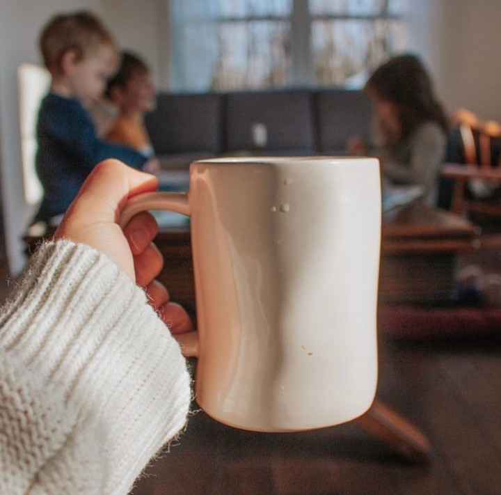 Tel que promis, je vous partage notre horaire d'école-maison mis à jour pour 2025-2026.
J'espère que ce post saura vous inspirer!
Le lien est dans la bio!
#homeschooling #motherhood