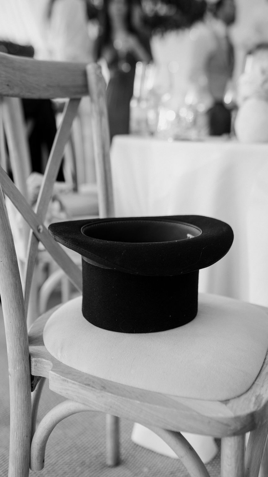 I dropped my phone a million times. #summerwedding
Big love to @jessicabrownweddings @toriandco.events and @ambergallagherr
#oxfordshirewedding #marqueewedding #englishcottagegarden #gardenwedding #tentwedding #oxfordshireweddingplanner #cotswoldstyle