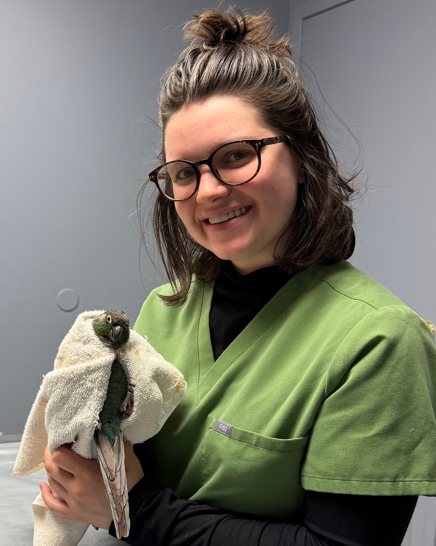 Happy National Vet Tech Week! This week we want to honor our veterinary technicians! It's one of the hardest jobs that I know, with the veterinary world having the highest suicide rates of all professions.
Spending time as a veterinary assistant before starting Bird Girl Pet Services full-time, I got to work side by side with veterinary technicians every day. They work tirelessly to make sure that your animals are well taken care of, while supporting us as pet parents as well.
Be sure to give your vet techs an extra "thank you" this week and the next time you're at the vet!
PS - Here's some picture of some of the vet techs that work with my own pets! Shout out to Old Country Animal Clinic in Plainview, NY!