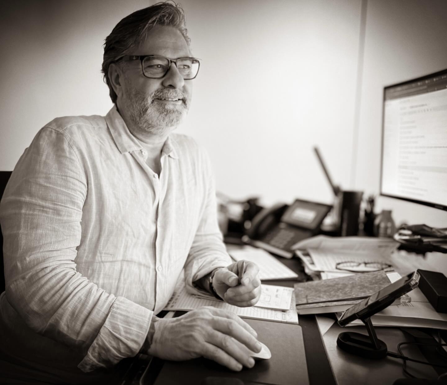 Hard work built this industry.
Itās what built me too.
From starting on the tools more than 30 years ago to leading teams across Victoria today ā Iāve seen what real dedication looks like.
Itās in the hands of every builder, carpenter, and apprentice who shows up, pushes through the pressure, and still takes pride in a job done right.
This photo isnāt about politics or titles ā itās about the people who built Victoria from the ground up.
And thatās exactly who Iām standing for.
#MasterBuilders #MBAV #LeadershipForChange #BuildingVictoria #TradiesTogether #BuildingWithPride #FairGoForBuilders #PelusoGroup