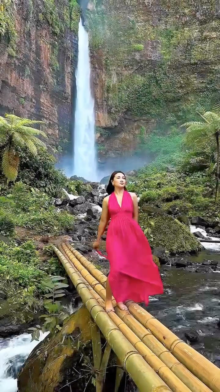 POV: Raw vs. Graded. This is how a single creative choice can transform a scene.
Color grading is the final, and most critical, step in the cinematic process. We’re not just adding color; we’re shaping the mood, telling the story, and elevating the entire visual narrative to a commercial standard.
Which shot is your favorite? What project are you working on that needs this touch? Drop a comment below. 👇
#ColorGrading #DavinciResolve #VideoEditing #Filmmaking #behindthescenes I#bts #filmmaking #Videography #storytelling #pov #fyp
#alphacollective