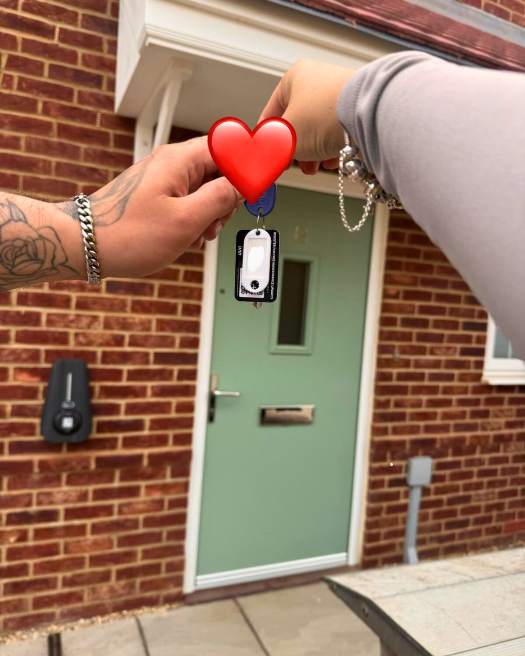 Some words from a client this week that made us smile 👇
“Thank you for everything you’ve done for us, you really did pull it out the bag when everybody else told us it wasn’t possible.”
At Yomo, we know every journey is different. Sometimes clients come to us feeling like the door is shut, and that’s where teamwork, persistence, and thinking outside the box really matter.
Proud of the whole team for always going the extra mile 💙
#TeamYomo #MedwayMortgageAdvisor