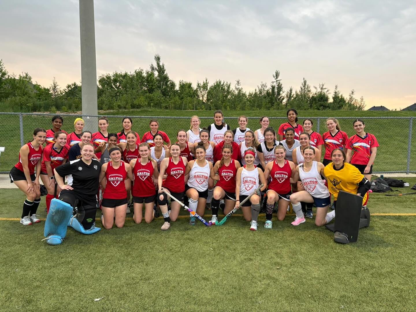 Reminiscing Summer Hockey with the ladies as our indoor season starts tomorrow!
Are you interested in playing in a competitive setting? Our Halton Thrashers 18+ is the perfect spot for you! Open to all ladies 18+!
Registration is open on PowerUp under Senior competitive with all the details!
#fieldhockey #haltonthrashers #haltonsports #ladiesfieldhockey