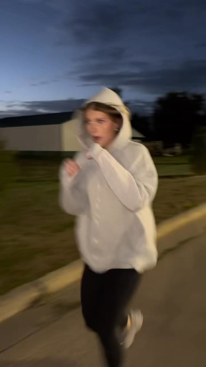 Step by step, shirt by shirt, we fight together. 👟👚🎗️ Join Ride + Run for the BOObies and make every mile meaningful.
#RockTheShirt #SandlotCR #TogetherWeSupport