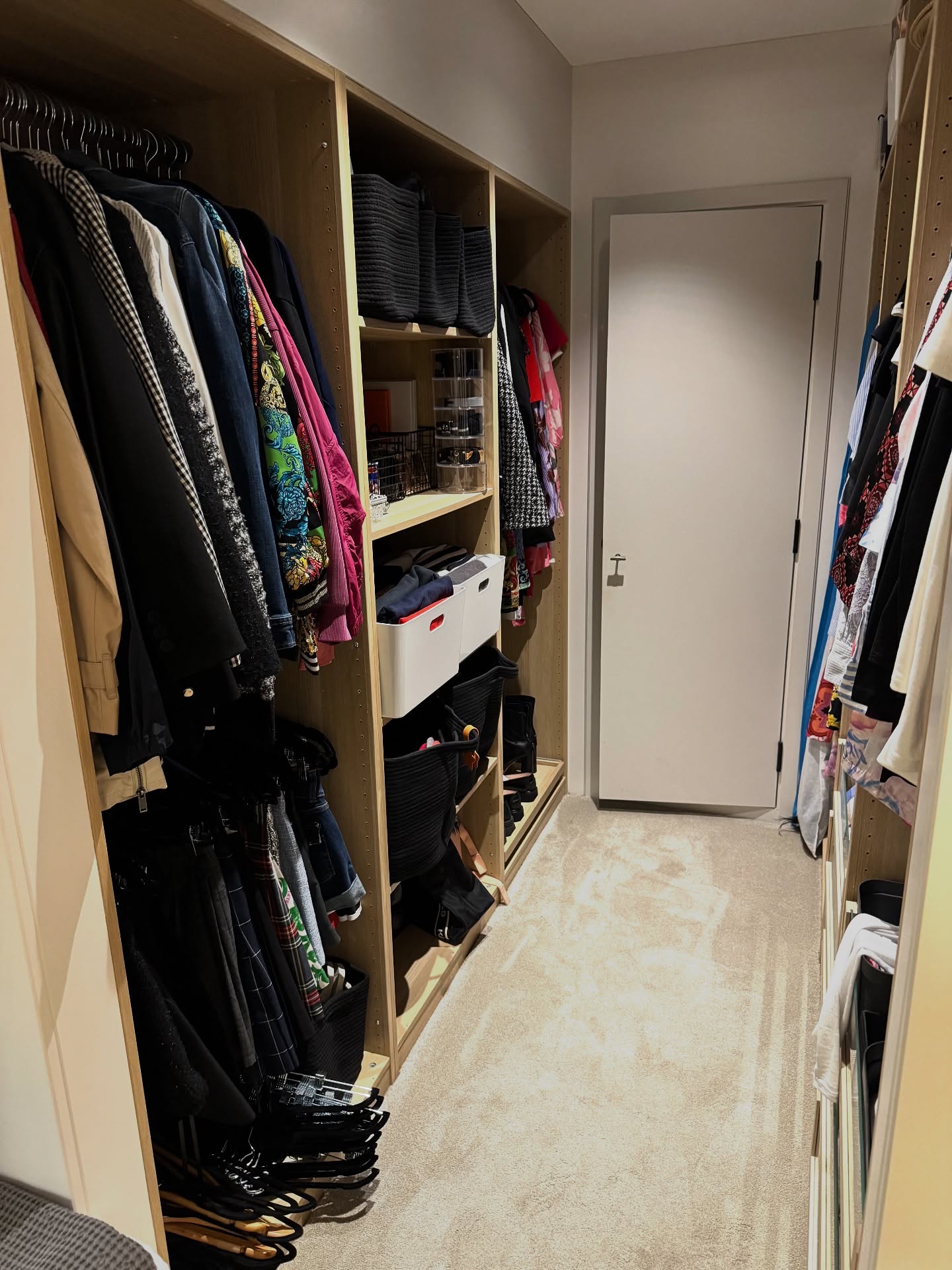 A wardrobe edit with a beautiful client who has an incredible, playful style ; we built outfits from her existing pieces, found the accessory gaps, and added the perfect finishing touches 👗
#personalstylist #personalstylistlondon #wardrobeedit #everydaystyle