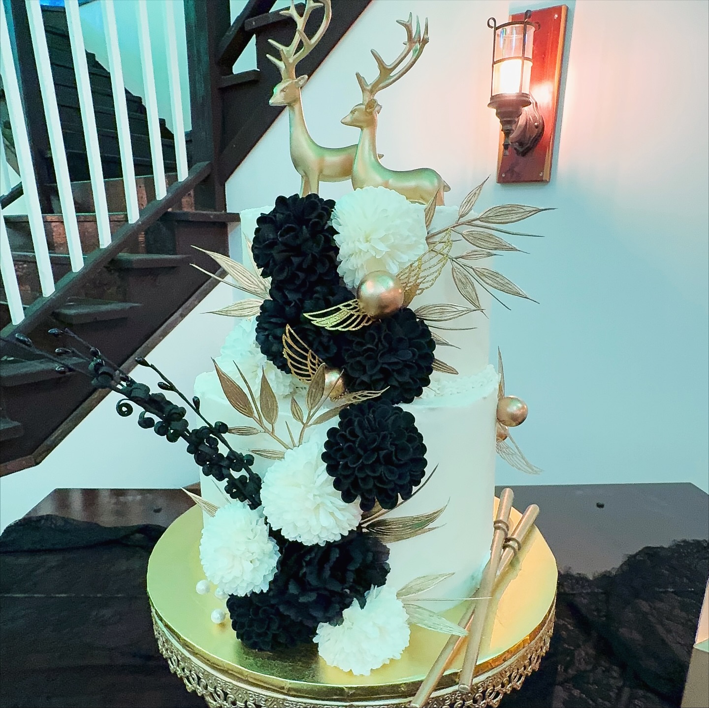 It was a double wedding weekend last weekend. We went from Neverland 🧚to Hogwarts 🪄 for 2 uniquely beautiful themed weddings.
Sunday was magical with a Harry Potter vibe, beautiful decor, good food, a jaw dropping cake 🍰( made by the bride), a hidden gem of a venue and a bride and groom that was the coolest eva!
What creative ideas 💡 do you have for your wedding? We can help with that!
#tricitiestnweddings #chattanoogawedding #weddingplanners #knoxvilleweddingplanner #knoxvilleweddingvendors #pigeonforgeweddingplanner #smokymountainweddingplanner #dayofcoordinator #wedknoxville🌿 #harrypotterwedding