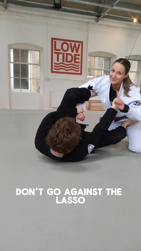 This month we are working on guard passing in our Total BJJ classes. Coach Vikki here is demonstrating an effective lasso pass!
#lowtidebjj
#bjjcommunity