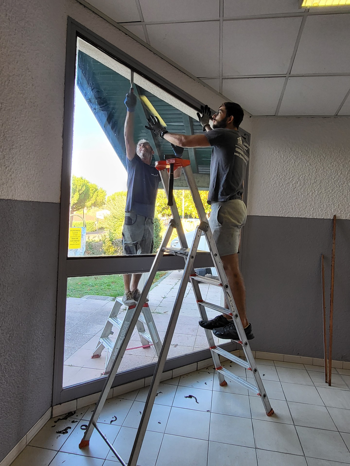 Octobre... les journées raccourcissent, l'hiver approche ➡️ Il est temps de prévoir le changement de vos menuiseries pour économiser en énergie (perdition de chaleur) et apporter plus de lumière naturelle au sein de votre foyer pour le bien-être de toute la famille 🤠
pergolaetcarport.fr
verandaetverrieredefrance.fr