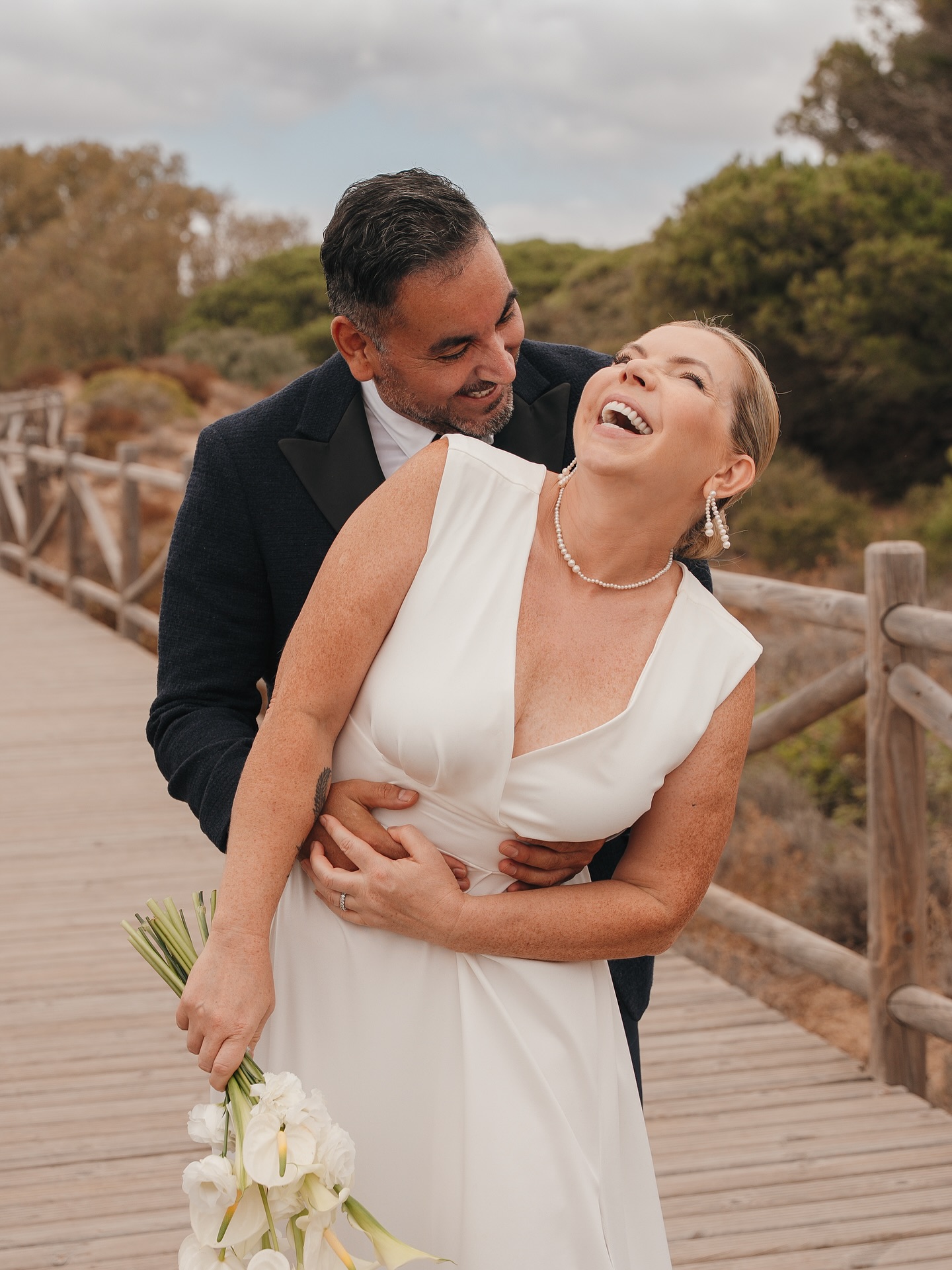Where love and laughter meet, magic happensâš
Planning & design: @the.weddingmakers
Flowers: @floralli.design
Jewellery: @cravingforjewellery
Hair: @hairbylindarise
Makeup: @glowupbylinda
#photographermarbella #weddingsmarbella #weddingphotographer #marbella #costadelsol #weddingshoot