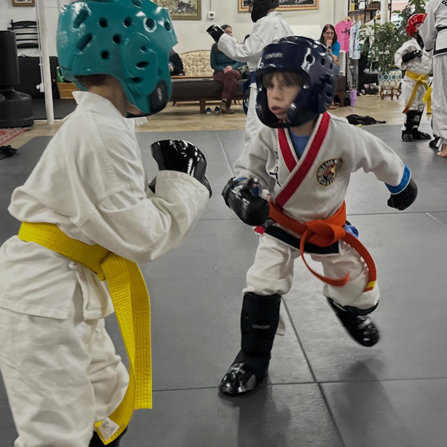 In a world full of distractions, our youth Han Mu Do programs help kids build focus, resilience, and confidence from the inside out. 🧠 Sparring helps with problem solving, creativity and fitness in a fun way! #hanmudo #sparring #kids #franklintn #martialarrs