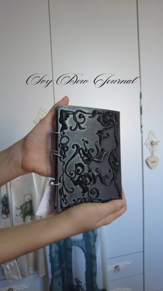 Products available at @espadadeluna 🌙
I'm gonna be out till November 7th so orders are temporarily suspended, but you can buy some of my pieces here 🪽
#alt #altjewelry #handmade #smallbusiness