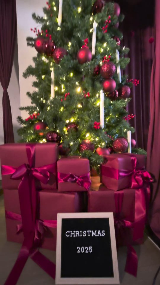 Christmas Mini's are here! Book your session today!!
www.luciascreations.co
Limited spots are available!
#luciascreations #Christmas #photographer