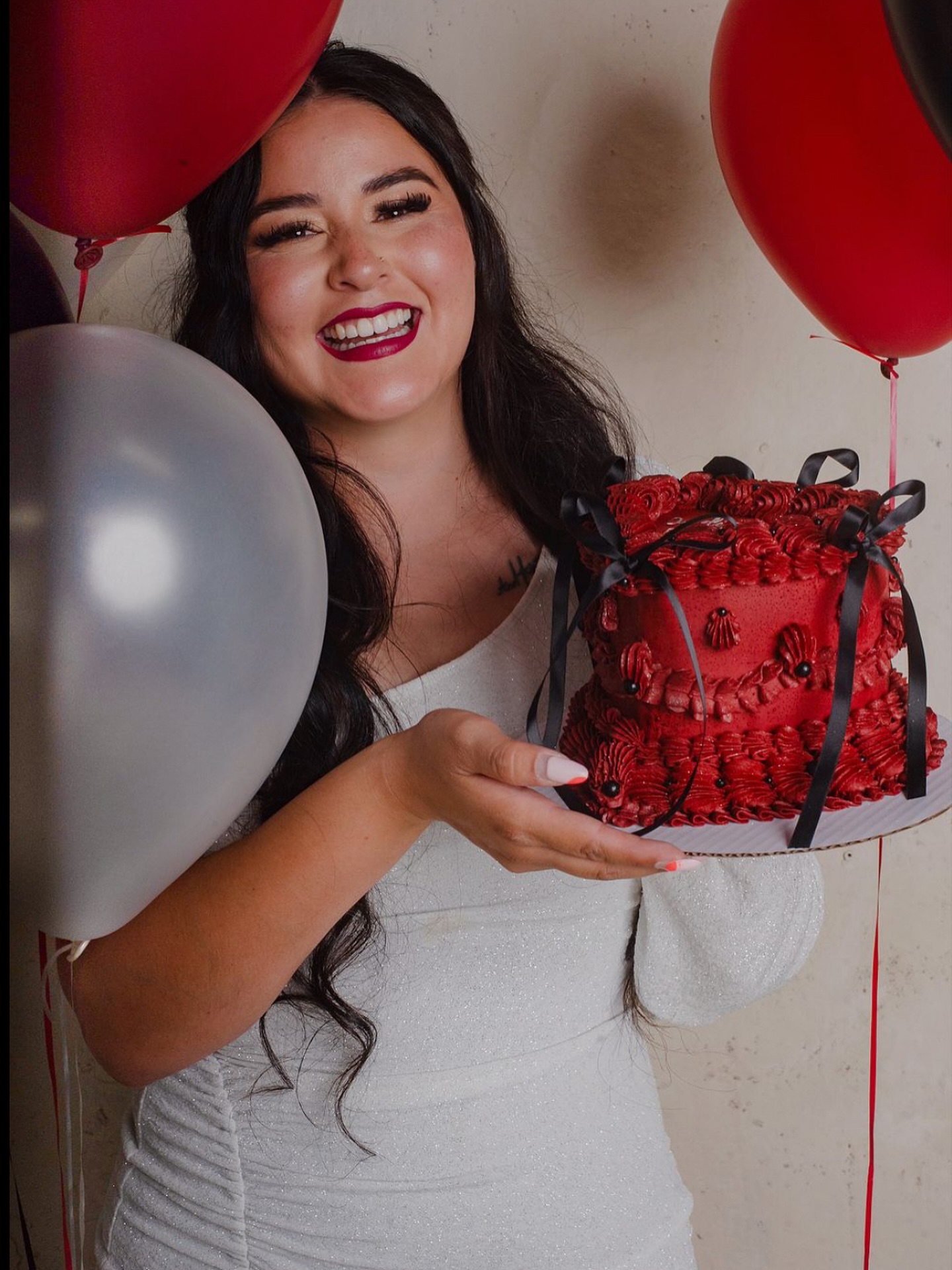 I asked AI to give an analogy on what a person with high functioning depression looks like. Here’s the answer:
“Imagine a high-performance engine running on nearly empty fuel. It looks like it’s operating perfectly, but the system is screaming internally, powered only by sheer willpower and the faint stress of “must not fail.”
Their functioning is not a sign that the depression is mild; it’s a testament to the immense, invisible effort they expend simply to survive the day.
My thoughts:
Though I love this analogy depression is not a quick fix. Simply “adding fuel” won’t fix the issue. Like when people say “just be happy.” Even as someone who has done therapy, takes medication 💊, works on physical health, and puts God first I STILL STRUGGLE. Like so many others. Not wanting to be a burden on anyone but also screaming for help… No point in posting this but simply hoping you look at others in your life struggling with mental health and help them.
#HighFunctioningDepression #InvisibleIllness #MentalHealthMatters