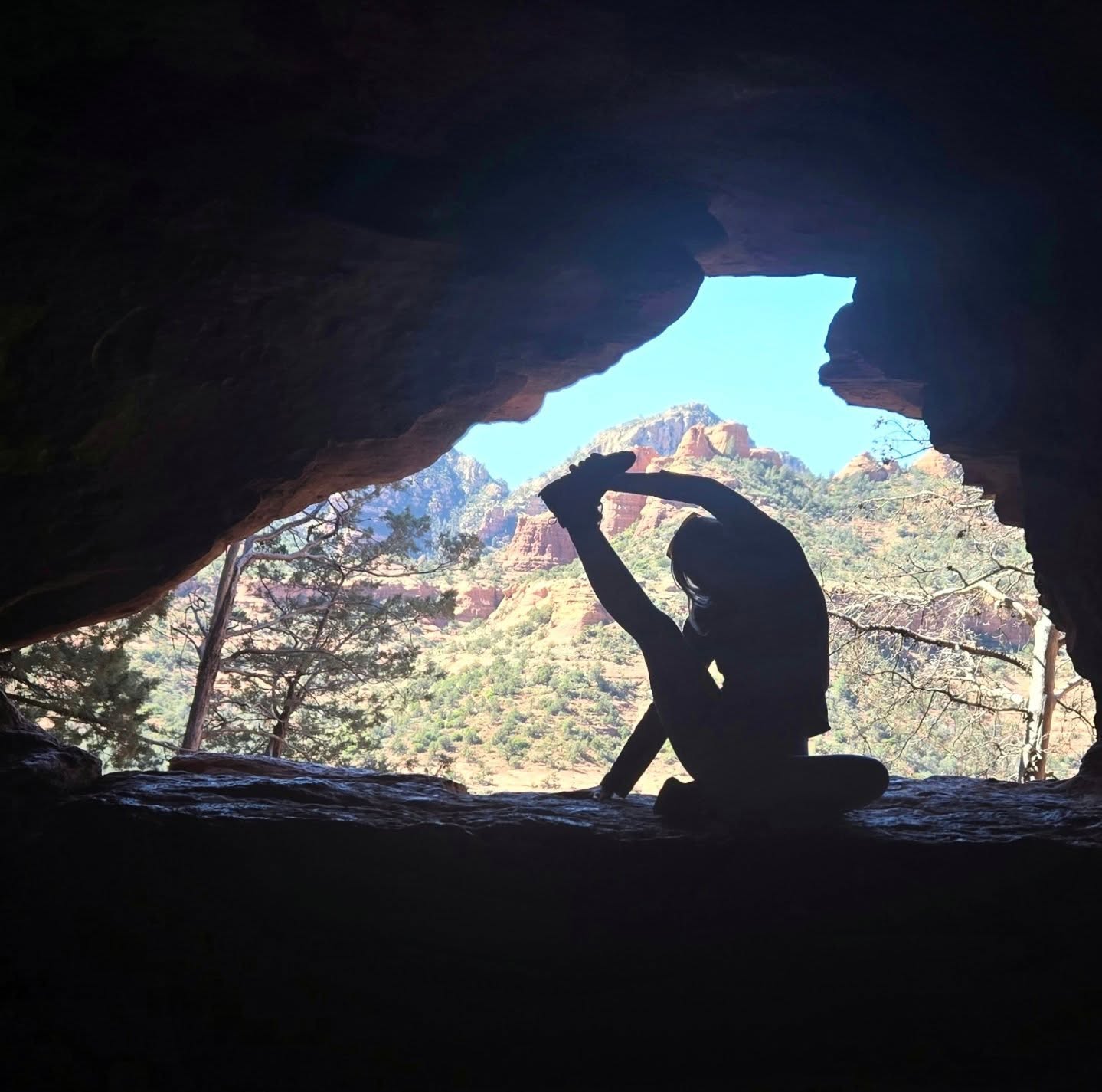 ~3 years ago, I came to Sedona alone on a mini spiritual pilgrimage and had a vision... I saw myself meeting someone who would change my life. ✨
This weekend, snow rerouted our Mammoth Lakes plans, and we ended up here instead.
Full circle, in the very place where it all began. 🌄❤️
#FullCircle #SedonaMagic #DivineTiming #TrustTheJourney #PhotoDump #SpiritualPilgrimage