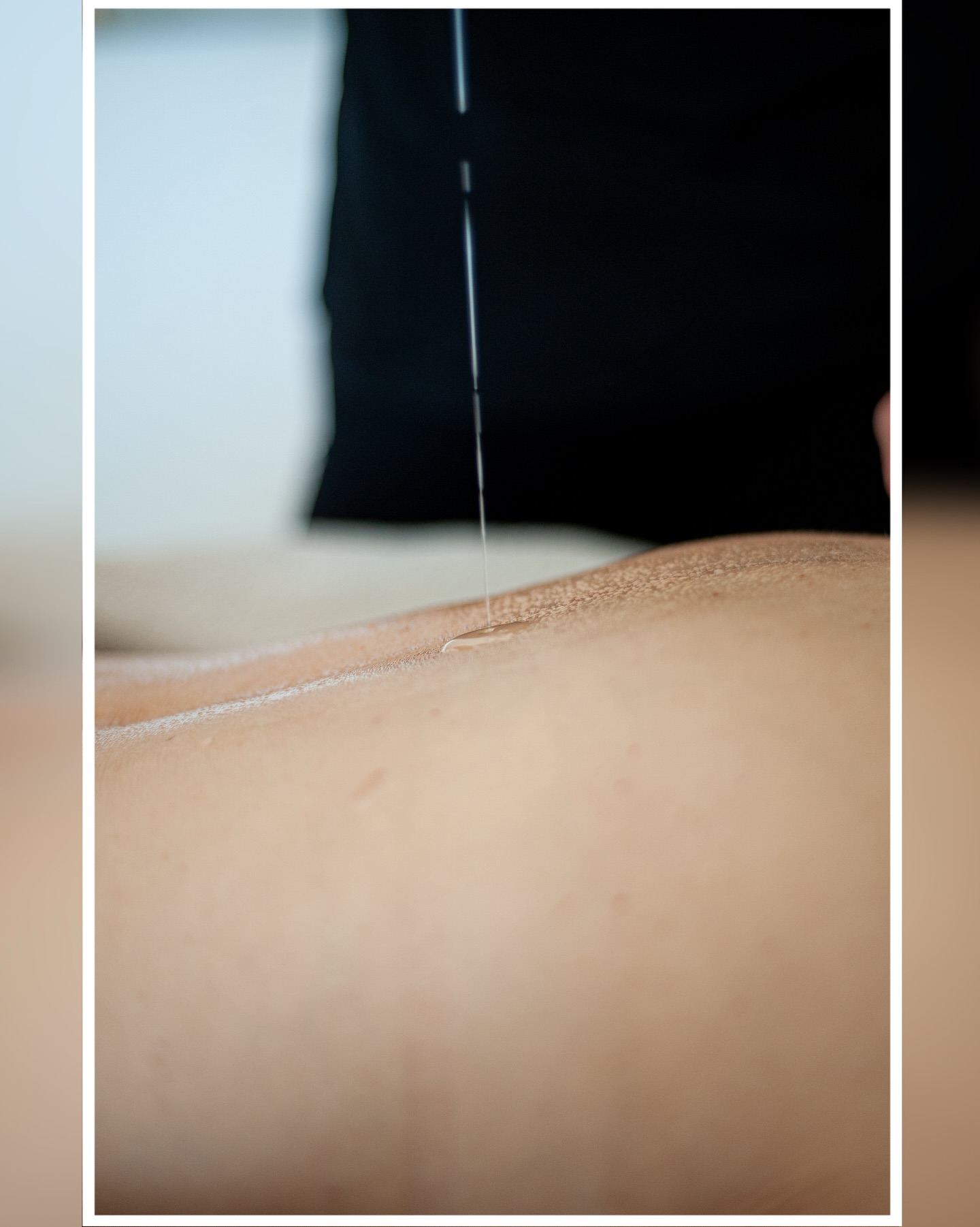 Boek jouw moment via Whatsapp: +32494 05 84 49.
Specifieke pijntjes of wil je gewoon eens goed losgemaakt worden? Dan is een functionele, diepe weefsel massage misschien wel iets voor jou!
š§info@decorebusiness.be
š»www.decorebusiness.com
šonline / Begoniastraat 34 te Oostkamp
#core #decorebusiness #groupfitness #groupclasses #pilates #oostkamp #reformerpilates #massage #reformerpilatesoostkamp #reformerpilatesstudio #reformerpilatesstudiooostkamp