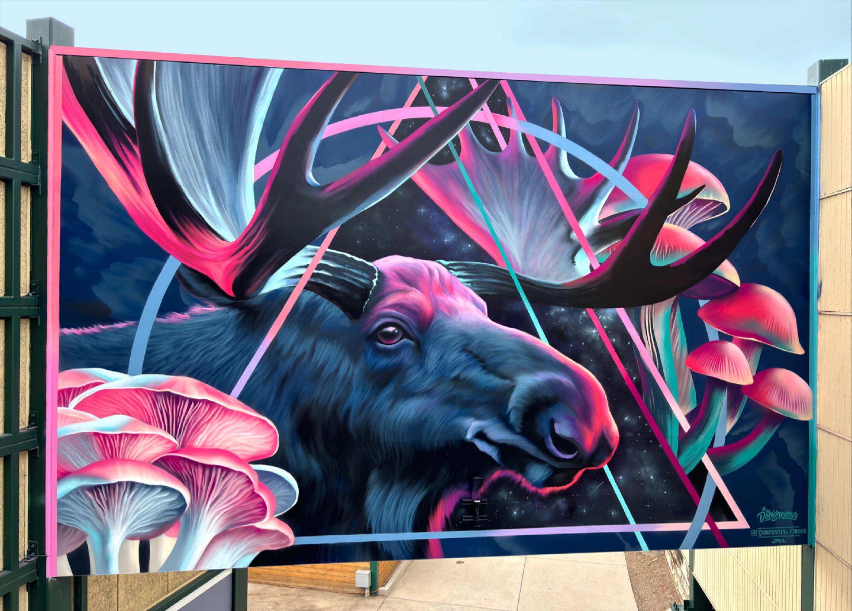 I somehow never posted this piece I painted with @existential.circus for @outdoorarts at @fiddlersgreenco 🫎 Completed about a year ago, this was such a fun jam! I don’t get to paint with other artists that often, and AJ’s and my styles sync up so well - it was such a joy to paint this piece together 😍 stoked for more in the future!
#fiddlersgreen #museumofoutdoorarts #collab #moosemagic #moose #fiddlersgreenamphitheatre #streetart #bigart #sprayart #spraypaint #montanacans #mtn94