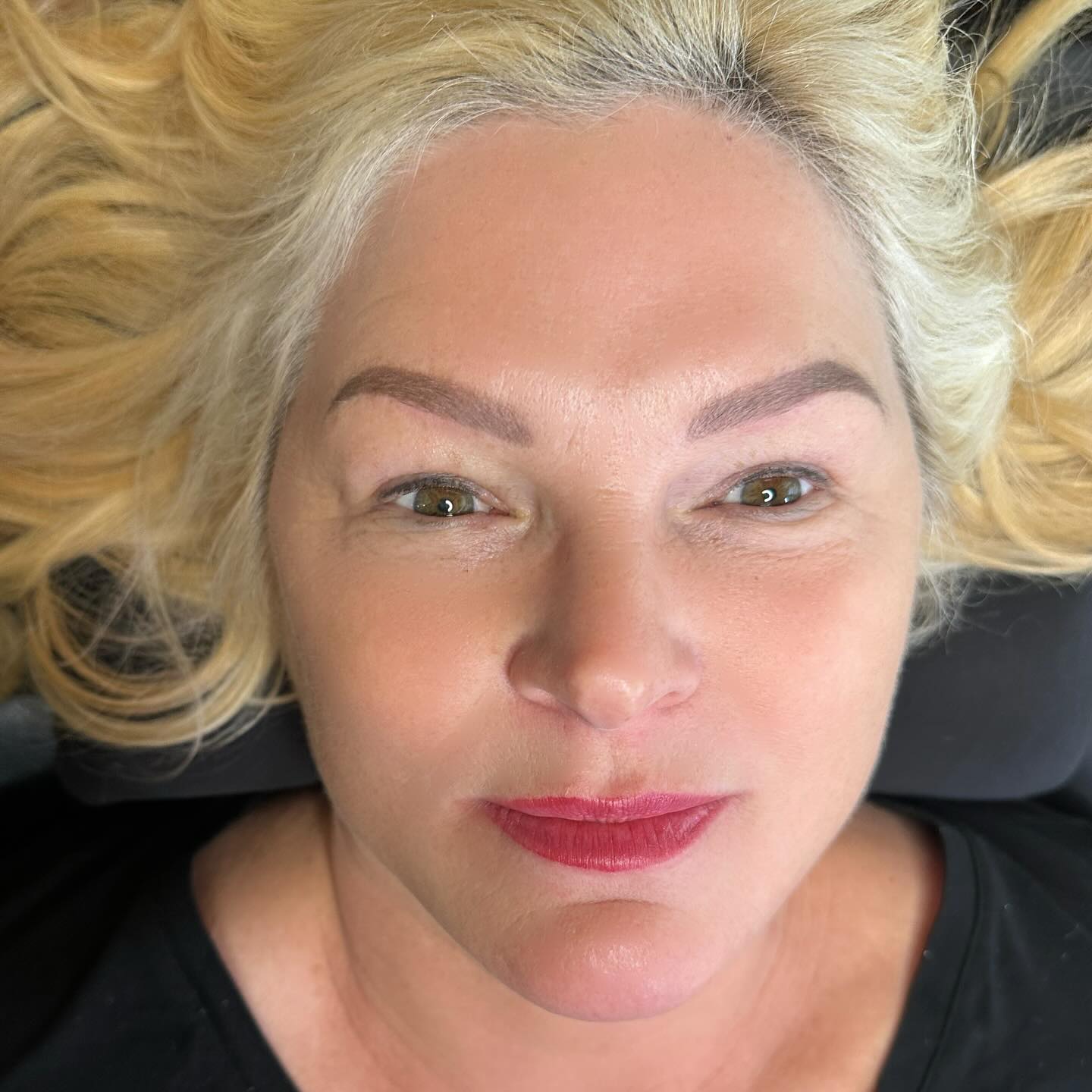 These brows and lash line are still pumping out love ❤️ after 16 months from her last colour boost! #browsyyc #yycbrows #browtattoo #powderbrowstattoo #yycbrowtattoo