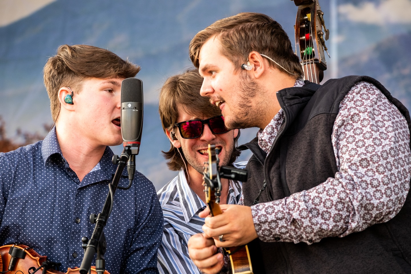 @carsonpetersmusic performing at @bluehighway_fest 2025.
#bluehighwayfest #livenusic #music #bluegrass #swva #loveva #visitva #bigstonegap #musicfestival #bluegrass #carsonpeters