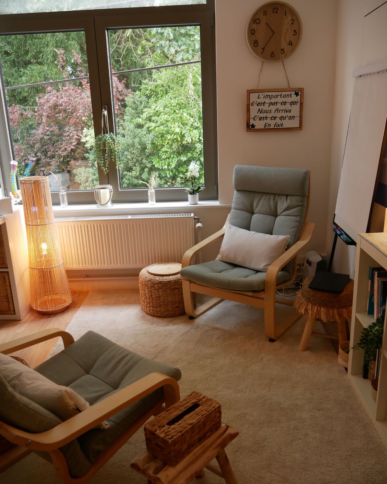 Un espace simple, doux et apaisant. Bienvenue chez ETHEREA CARE, c’est avant tout un lieu de rencontre, d’écoute et de transformation intérieure.✨
✨Envie d’initier cette transformation intérieure ?
➡️Prenez rendez-vous via mon site:
https://www.etherea.care
•
#ethereacare#maladies #douleurschroniques #deuil#grossesse #faussecouche #cancer