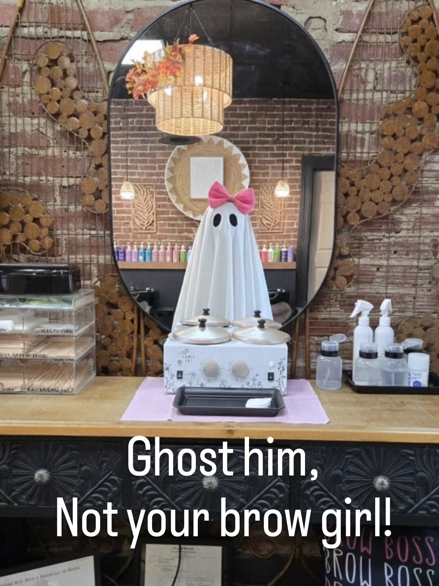 Hi friends!! I get it life happens, but if you have an appointment with me and need to cancel, please reach out and let me know! Text or a call 703.719.8855 please dont stand me up, it hurts my feelings! 👻