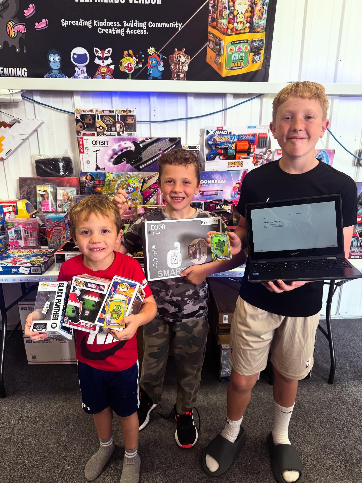 3 GOLD STAR WINNERS on a Monday! Way to go @mrbrockmeier family!
Collect them all! #LOUDVending #VFMinis