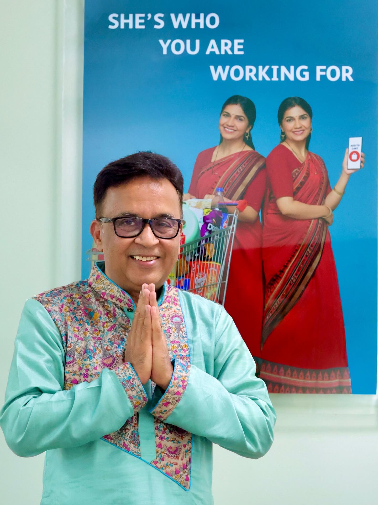 Abki Diwali Omnichannel customer waali.
From my room at work..