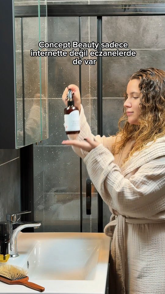 🧴✨ Kişiselleştirilmiş Saç Bakımı Deneyimi
Saç dökülmesi, kepek, yağlanma, kuruluk… Birden fazla saç problemi için tek bir çözüm mümkün mü?
🌿 Concept Beauty size özel geliştirdiği baz şampuan ve bakım shot’ları ile saçınızın ihtiyaçlarına göre özelleştirilebilen bir bakım sunar.
✔️ SLS, paraben gibi zararlı kimyasallar içermez.
✔️ Saç derisine ve saç tellerine nazikçe etki eder.
✔️ 1 baz şampuan + 3 farklı bakım shot = %100 size özel formül.
🧪 Dökülme karşıtı, bukle belirginleştirici, keratin desteği veya yağ dengeleyici gibi birçok seçenek ile
💧 saçınıza ihtiyaç duyduğu özeni vermek artık çok daha kolay.
📦 Detaylı bilgi ve sipariş için www.CONCEPTBEAUTY.com.tr
#ConceptBeauty #KendiŞampuanınıTasarla #SaçBakımı #ÖzelFormül #SağlıklıSaçlar #CleanBeauty