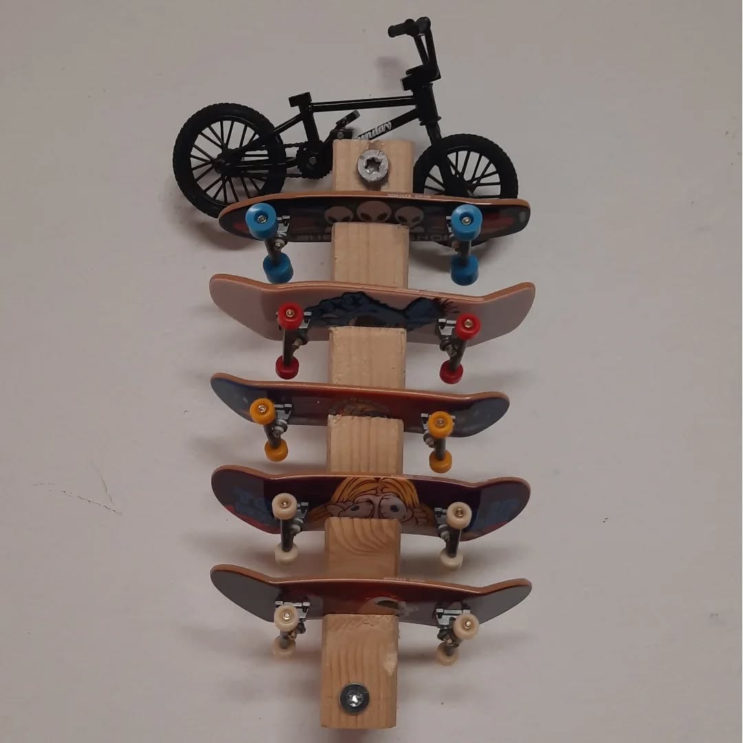 TIME TO SHRED!
Bei uns am ASP findest du Fingerboards, ein Fingerbike und entsprechende Rampen!
#fingerboard #skateboarding
#asp #aktivspielplatz #rennbahnweg
#ifep #institutfürerlebnispädagogik