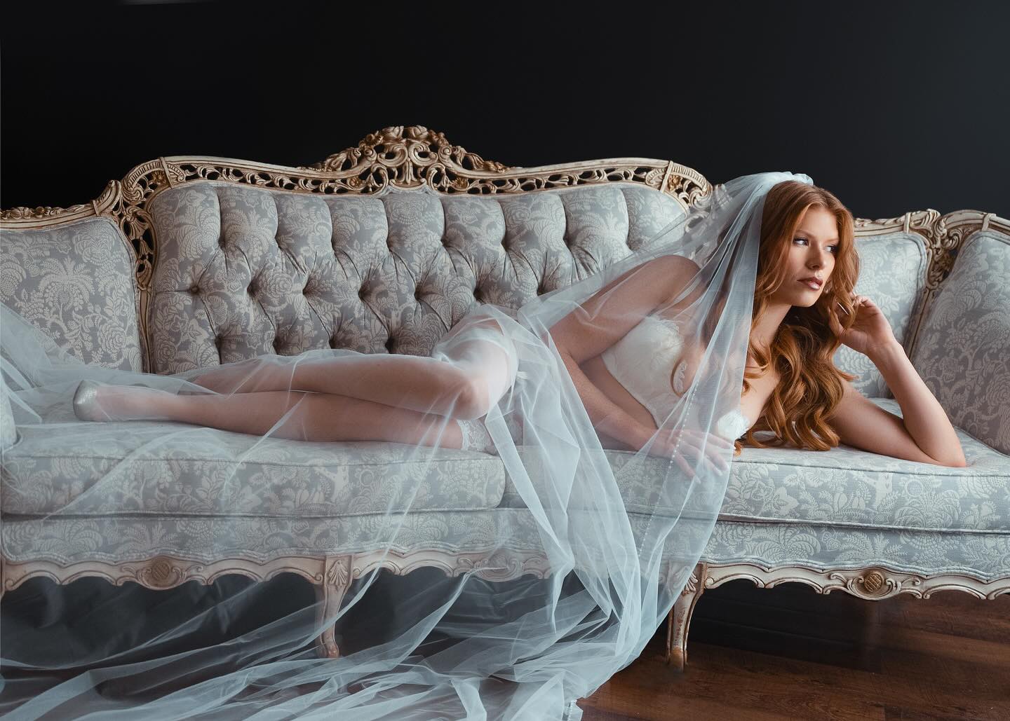 Every bride deserves a moment just for her. 💍✨
Experience luxury bridal boudoir with Roslyn Anne Photography — hair + makeup by Laken Reno included.
Sip bubbles, feel pampered, and walk away with images you’ll cherish.
Ellicott City, MD | Serving MD • DC • NOVA
#BridalBoudoir #LuxuryPhotography #DMVBrides #BaltimoreBrides #RoslynAnnePhotography #AlexandraWeddingsCo #BridalBeauty #SoftGlam #BoudoirExperience #BridalHairAndMakeup
@ros_honsberger