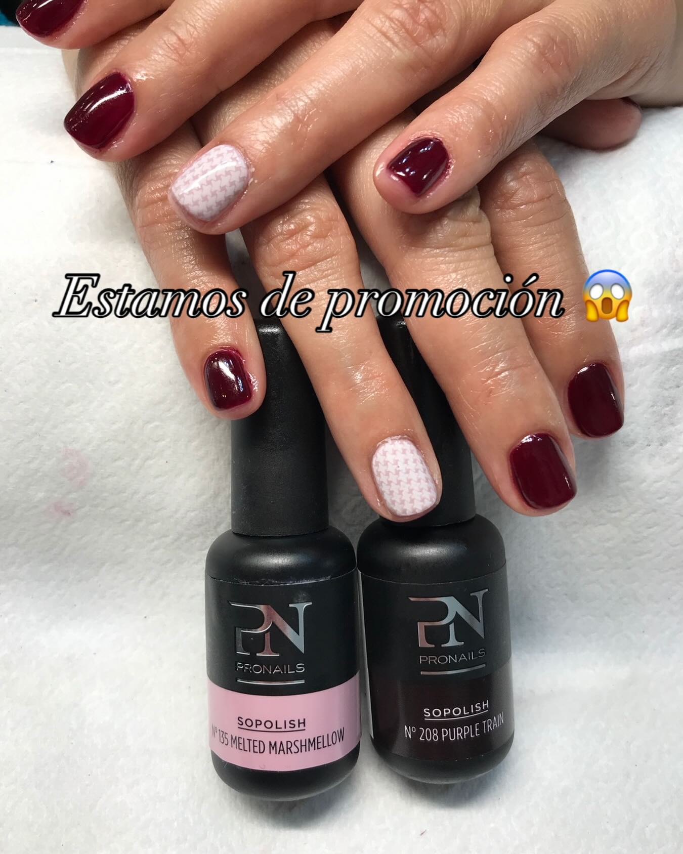 Estamos de promoción! 😱 Manicura semipermanente Pronails por 20€ No te quedes sin tu cita y reserva ya! 🤎😋