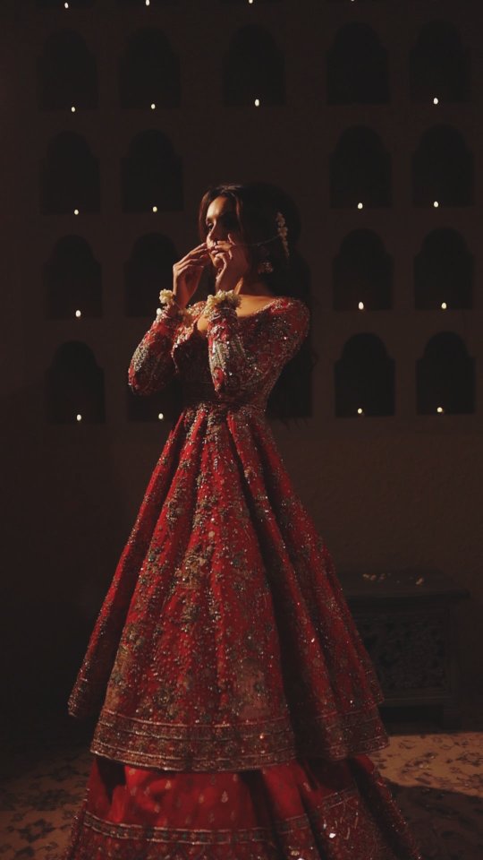 GUZAARISH collection by @kapdadoriofficial now available @crossoverchicago
To design your bridal or partywear outfit, please
Email:mandeep@crossoverchicago.com
#crossoverchicago #kapdadori #ccbride #receptiongown #receptionlehnga #wedding #redbridallehenga #sikhwedding #gujratiwedding #hinduwedding #gujratibride #indianbride #fashionstyleblogs #fashion