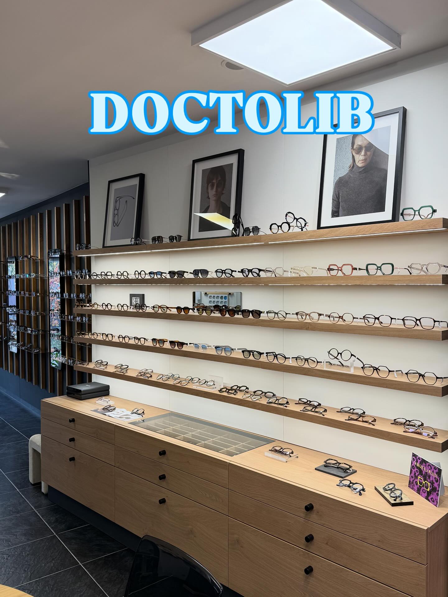 🕶️✨ NOUVEAUTÉ AUX BELLES MIRETTES ! ✨🕶️
Ça y est, c’est officiel 🎉
Vous pouvez désormais prendre rendez-vous directement sur Doctolib 🩵 — la plateforme que tout le monde connaît — pour venir nous voir au magasin Les Belles Mirettes à Wambrechies 👁️
Et ce n’est pas tout 👇
Grâce à notre expertise et à notre partenariat avec Lyleoo, la plateforme de télé-expertise médicale, nous pouvons obtenir pour vous une ordonnance délivrée par un ophtalmologiste 🩺
➡️ Résultat : on s’occupe de tout, du diagnostic à vos nouvelles lunettes !
Prenez simplement rendez-vous pour un accompagnement personnalisé et une expertise unique 💫
👓 Chez Les Belles Mirettes, nous pensons que prendre soin de sa vision, c’est prendre soin de soi.
Ne négligez pas l’un de vos sens les plus précieux ❤️
Et côté budget ?
Il y en a pour tous les goûts et toutes les envies :
du 100% santé aux créations haut de gamme de designers indépendants ✨
📍 Les Belles Mirettes – Opticien indépendant à Wambrechies
📅 Prenez RDV dès maintenant sur Doctolib via le lien en bio!
#LesBellesMirettes #OpticienIndépendant #Wambrechies #Doctolib #Lyleoo #SantéVisuelle #OptiqueDeCréateur #100Pour100Santé #VisionClaire #Téléexpertise #PrenezSoinDeVosYeux 👁️💙