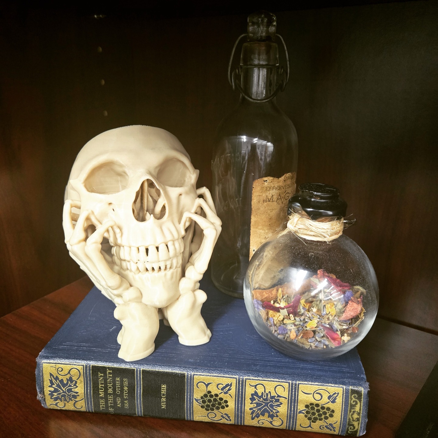 Mischief Night Forecast: Dark Skies & Darker Words
Join us for an evening of macabre poetry under the stormy sky. After which, we invite you to seek refuge within the candlelit rooms of the Merchants and Drovers Tavern Museum to comfort against the chill.
Register for this free event today! The fun begins at 7 PM! https://www.cranfordlibrary.org/calendar/poetry-in-motion-1-77z7t-pzjxm-e3ege-hhg98