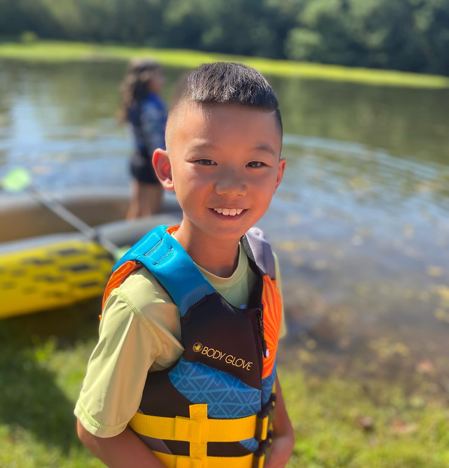 Camp Mákemáke isn’t just a place — it’s a series of unique and sometimes life-changing moments woven together.
A scraped knee followed by a proud smile.
A shy hello that turns into a lifelong friend.
The firelight flickering on faces full of stories and songs.
At Camp Mákemáke, every moment matters — the big, the small, the silly, the hard. Each one threads into the next, stitching together resilience, confidence, and community.
Because it’s not just about what we do here.
It’s about who we become:
- Resilient.
- Brave.
- Connected.
- Ourselves.
#CampMakemake #MomentsThatMatter #ResilienceInNature #CampLife #MakemakeMagic #WovenByCamp #BraveHearts #outdoorgrowth