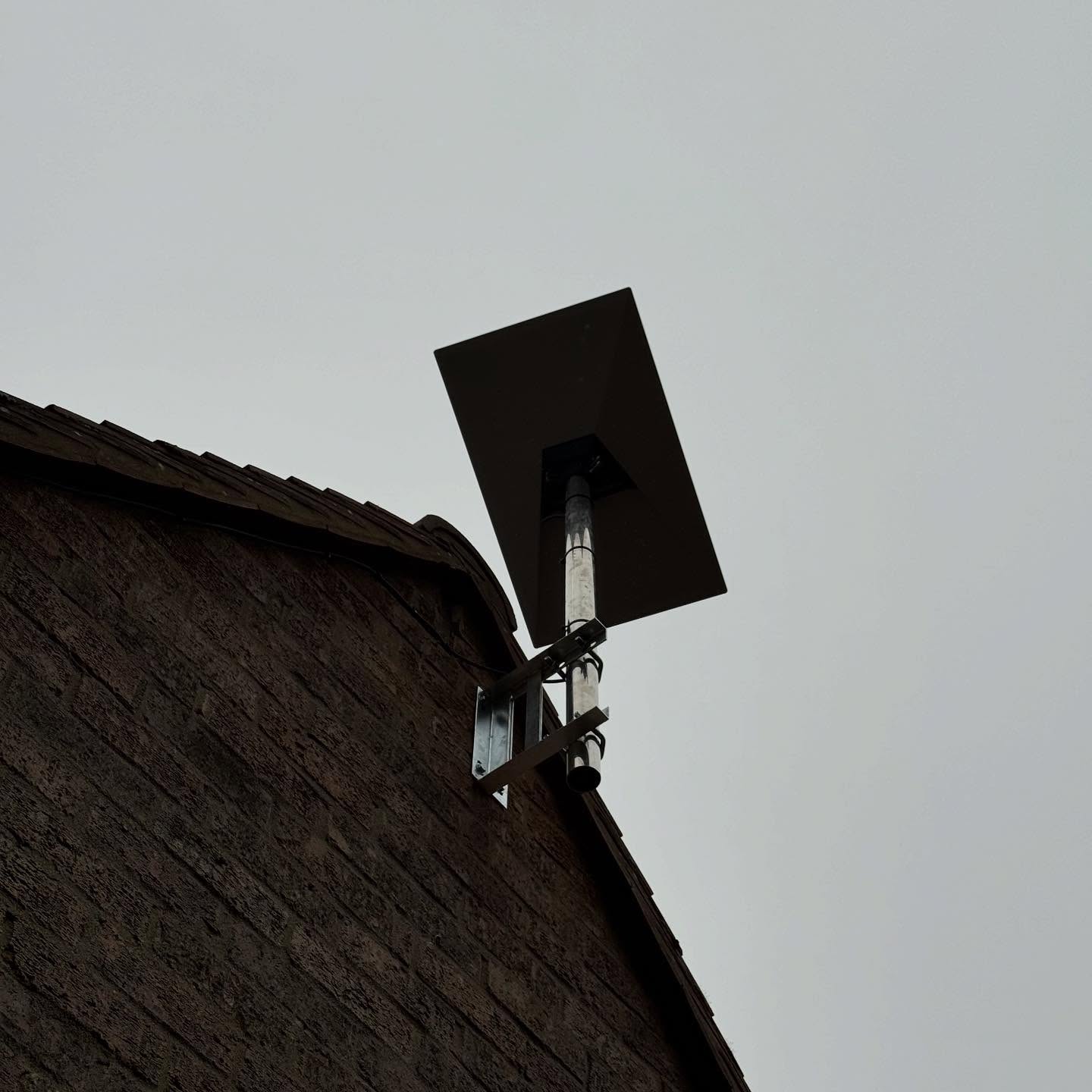 🚀 From buffering to blazing fast!
Today our team installed a Starlink system for a customer in Graveley, boosting their internet speeds from a sluggish 2Mbps to over 200Mbps! ⚡
No more waiting for pages to load or video calls dropping — just fast, reliable connectivity wherever you are. 🌍
If you’re struggling with slow rural broadband, Starlink could be the perfect solution — and we can help with professional installation and setup.
📡 The AV Guys — keeping you connected, anywhere.
#Starlink #StarlinkInstallation #TheAVGuys #BetterInternet #RuralBroadband #Connectivity #WiFi #InternetUpgrade #TechSolutions #Herts #Essex #AVInstallers