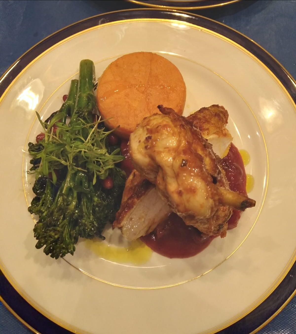 A wonderful weekend of intimate dinner parties.