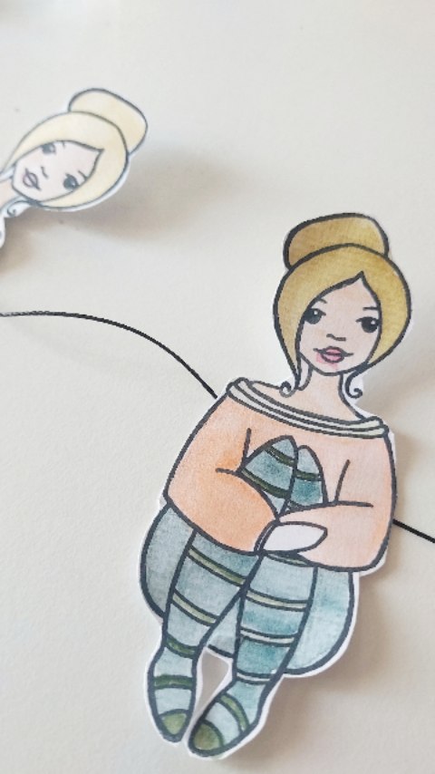 La petite Léonie qui aime l'automne 🍁 de l'Encre et l'Image à retrouver en boutique.
Petite déco en préparation...
#creascrapbysyl #lencreetlimage #scrapbooking #aquarelles #colors #diy