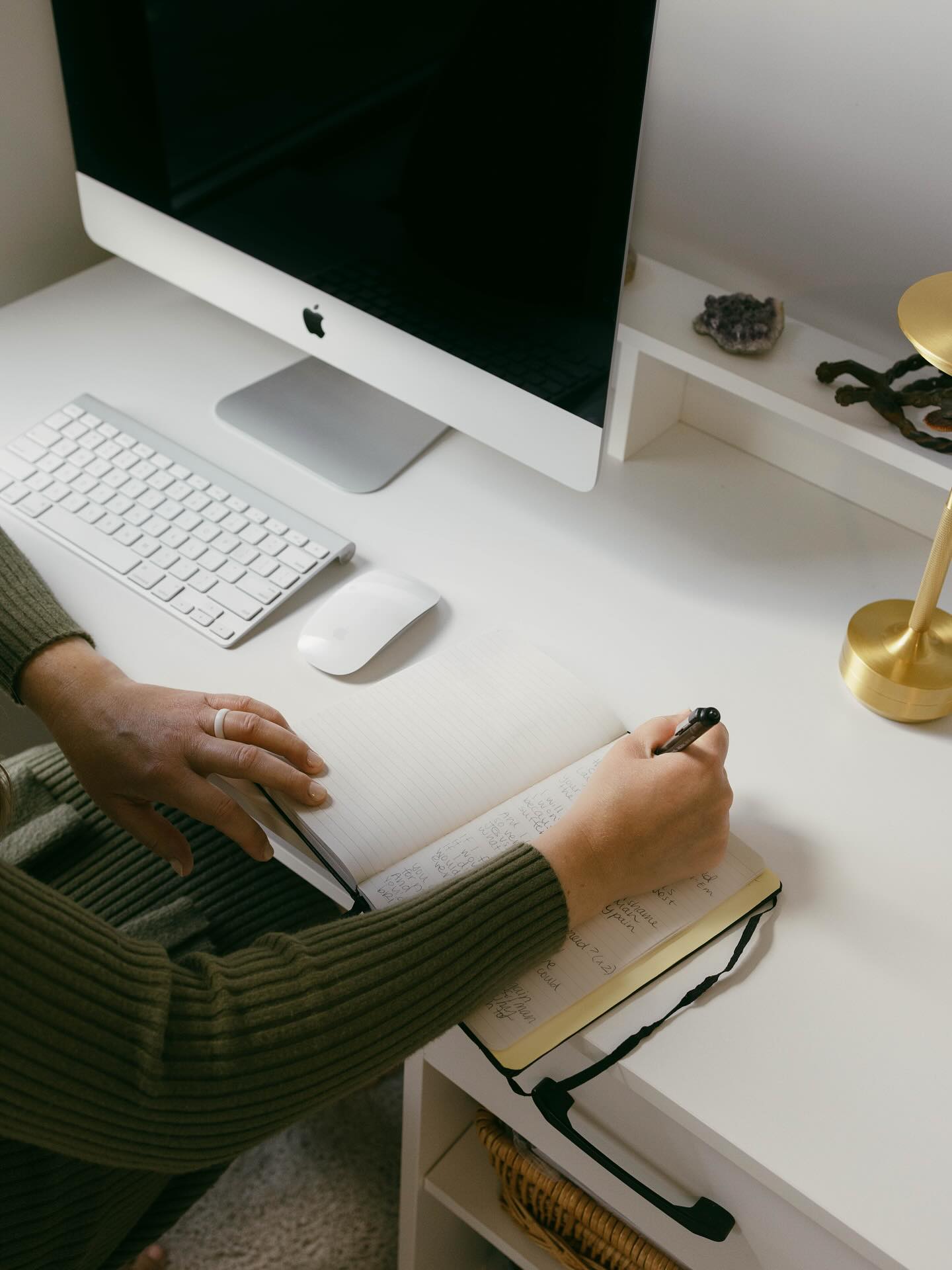 While most of my early works are stories, poems and song lyrics make up a hefty portion of my collection, too. ✨ Fun Fact: I moved to Nashville in 2014 with high hopes of becoming a singer-songwriter!
#debutauthor #fiction #writer #author #Nashville #Nashvilleauthor #Nashvillewriter #fictionwriter #speculativefiction #songwriter