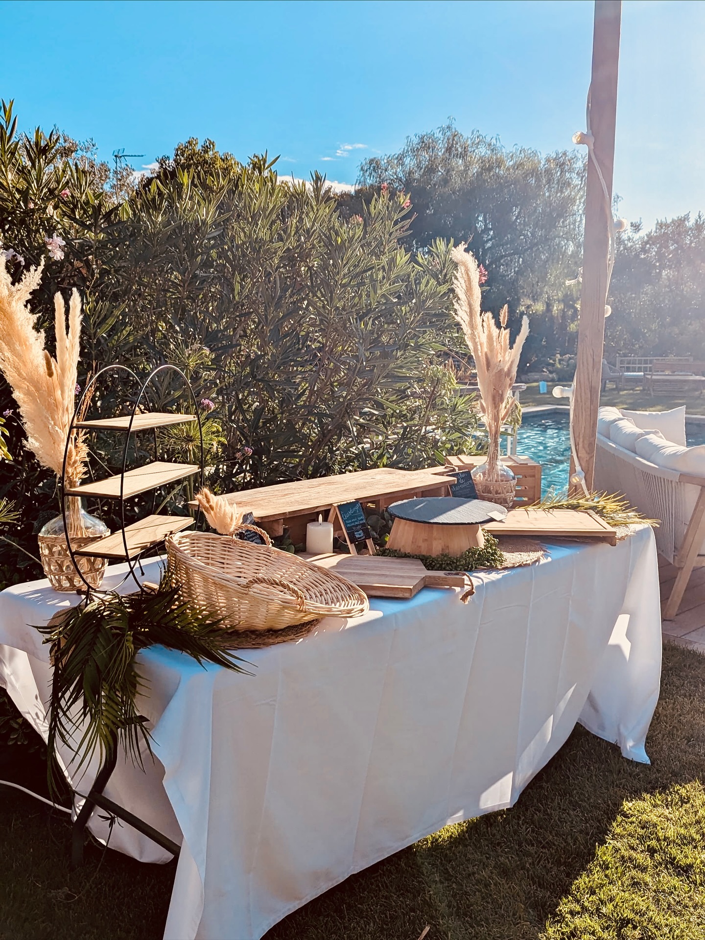 Avant la fiesta, il y a le travail, les sourires et beaucoup de passion 🥰
Le buffet final en dernière slide 😍
➡️ On est déjà en pleine préparation de la saison 2026, contactez-nous pour réserver votre presta 🥳
#traiteurherault #traiteurevenementiel #traiteuradomicile #mariage #teamwork #catering #cuisineespagnole #montpellier #montpelliernow #paella #paellalovers #empanadas #croquetasdejamón #jamón #jamoniberico