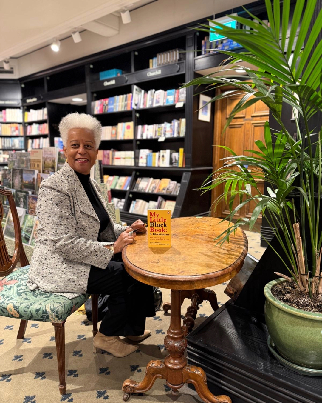 Maggie and Jane recently popped into @hatchardspiccadilly to sign a copy of our Blacktionary for their Black History Month display! It's an honour to be featured and celebrate our book amongst fellow talented authors.
#Blacktionary #Hatchardsbooks #Hatchards #BlackHistoryMonth #BHM #authors