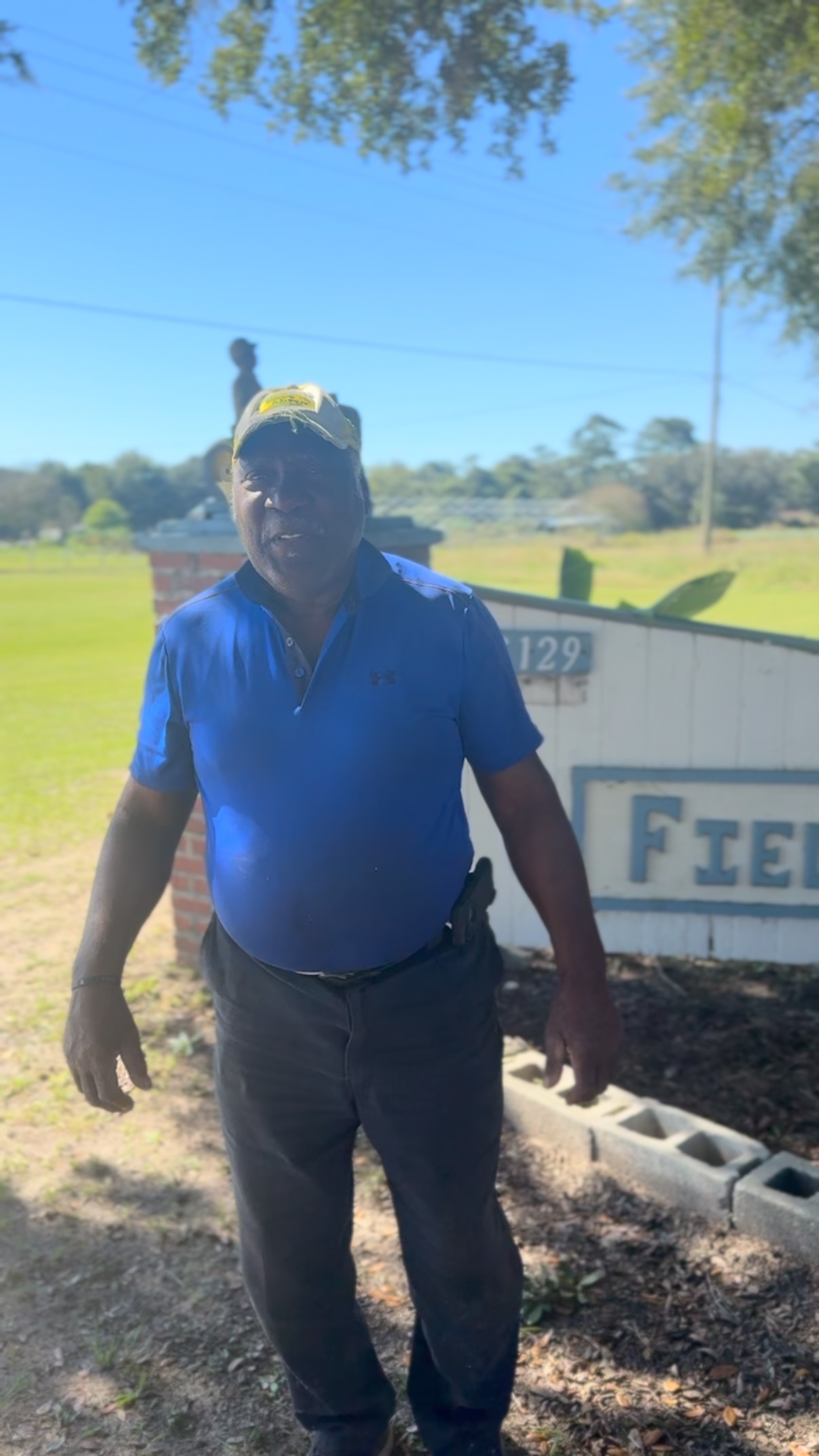 Less than a week for our Fields Farm Fest! Come and meet our favorite farmer 👨🏿🌾! He is a living legend and deserves all our support! Get your tickets now at: https://www.eventbrite.com/e/fields-farm-fest-tickets-1538734128199