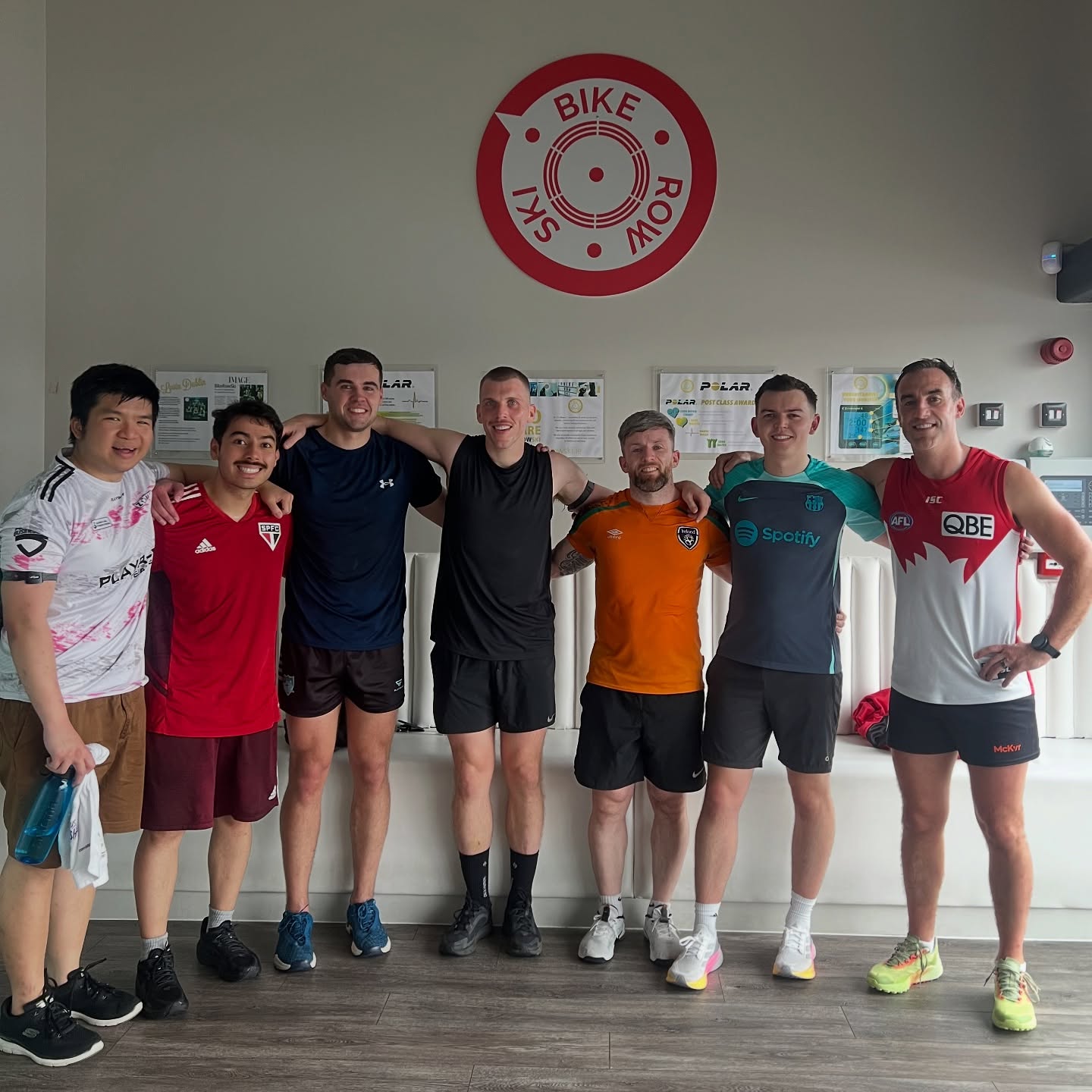 Gone are the days the ZOMA Social Club were chill affairs. 🥲
Brilliant team session down at BikeRowSki yesterday. A great way to get in some cardio and break a sweat during lunch and be back in the office within the hour!
Big thanks to Rachel Donaghy for putting the team through their paces. 🥵
We promise the team members who showed up late have learned their lesson…