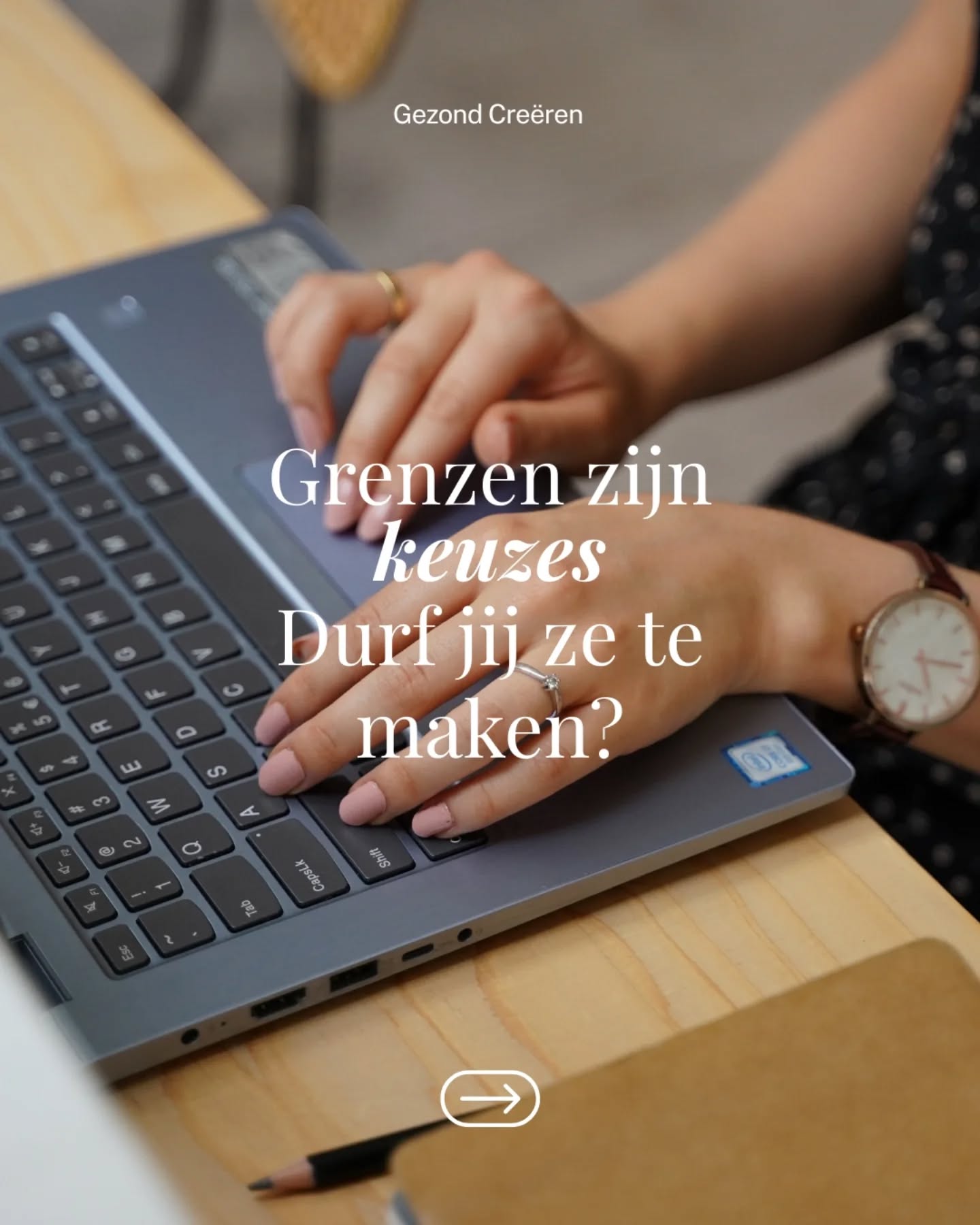 Gezond creëren.
✍️ Dit is een thema dat me al jaren fascineert. Ik duik er steeds dieper in en schrijf erover, omdat ik zelf heb ervaren hoe makkelijk creativiteit of de balans tussen werk en rust kan omslaan in iets ongezonds. En vaak zie ik hetzelfde gebeuren bij anderen, niet alleen bij creatieven, maar in allerlei beroepen.
We leren hoe we moeten werken, presteren en creëren, maar leren we ook hoe we dat op een gezonde manier kunnen doen?
Dit is een terugkerend thema waar ik de komende tijd meer over ga posten.
👉 Mijn doel? Jou helpen ontdekken hoe je kunt creëren en werken zonder opgebrand te raken, creëren zoals het is bedoelt. Want jouw werk is waardevol… jij bent waardevol.
#creativiteit #worklifebalance #productiviteit #werkbalans #burnoutpreventie #grafischontwerp