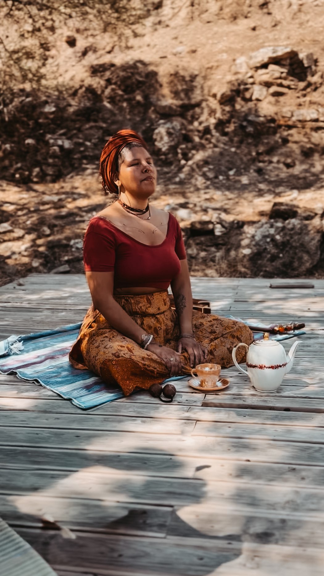 Cacao Peace & Island Vibes 🕊️🏝️☀️
While making cacao one morning on Crete, I was reminded how life keeps holding us, even when it feels like it’s falling apart.
The warmth of the cup, the softness of the air, the endless view and the joy & words of the souls we encounter in this lifetime…
Sometimes peace finds us in the simplest rituals. Grateful for this life, in all its light, in all its shadow, and in every breath in between.
It’s been a while since I’ve posted, but this moment felt too special not to share…
Thank you @danachiaraviviani for this special time together & 📸✨
•
•
•
•
#cacaoceremony #crete #ceremonialcacao #cacaopreparation #peace🕊️#enjoylife #cacaolife #soundhealing #ixcacao #ceremonialist #mayacosmovision #mayudelavida #medicinewoman