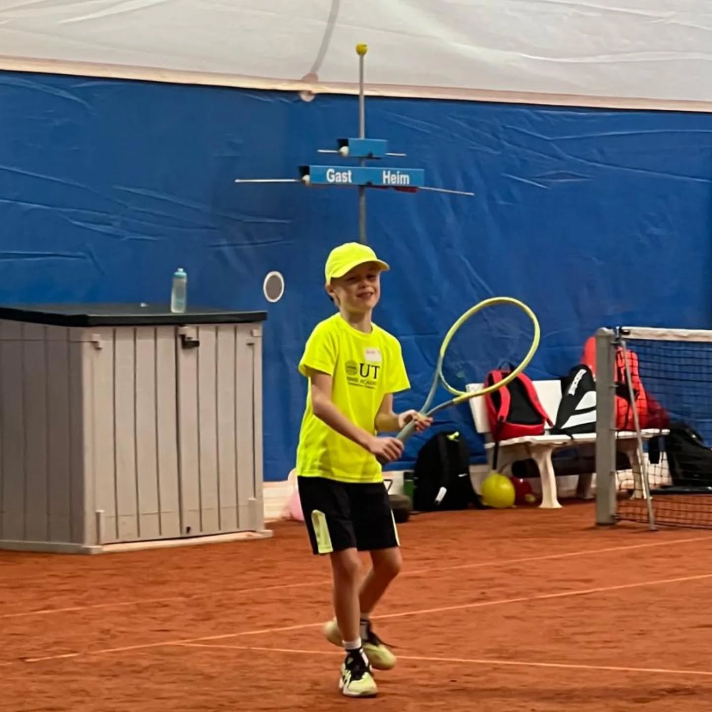 We're so proud to announce a huge milestone! 🤩
Best of luck to our young talent, Victor Østerlund, who is competing in his very first tournament representing the InsideOut Tennis Academy!
Victor is hitting the courts at the Zürich Tennis Kids Turnier this weekend. This event also serves as a scouting tournament for the Rookie Squad 2026. We know you'll give it your all, Victor!
Go out there, have fun, show your skills, and make some great memories! 🎾
#InsideOutTennis #JuniorTennis #ZürichTennis