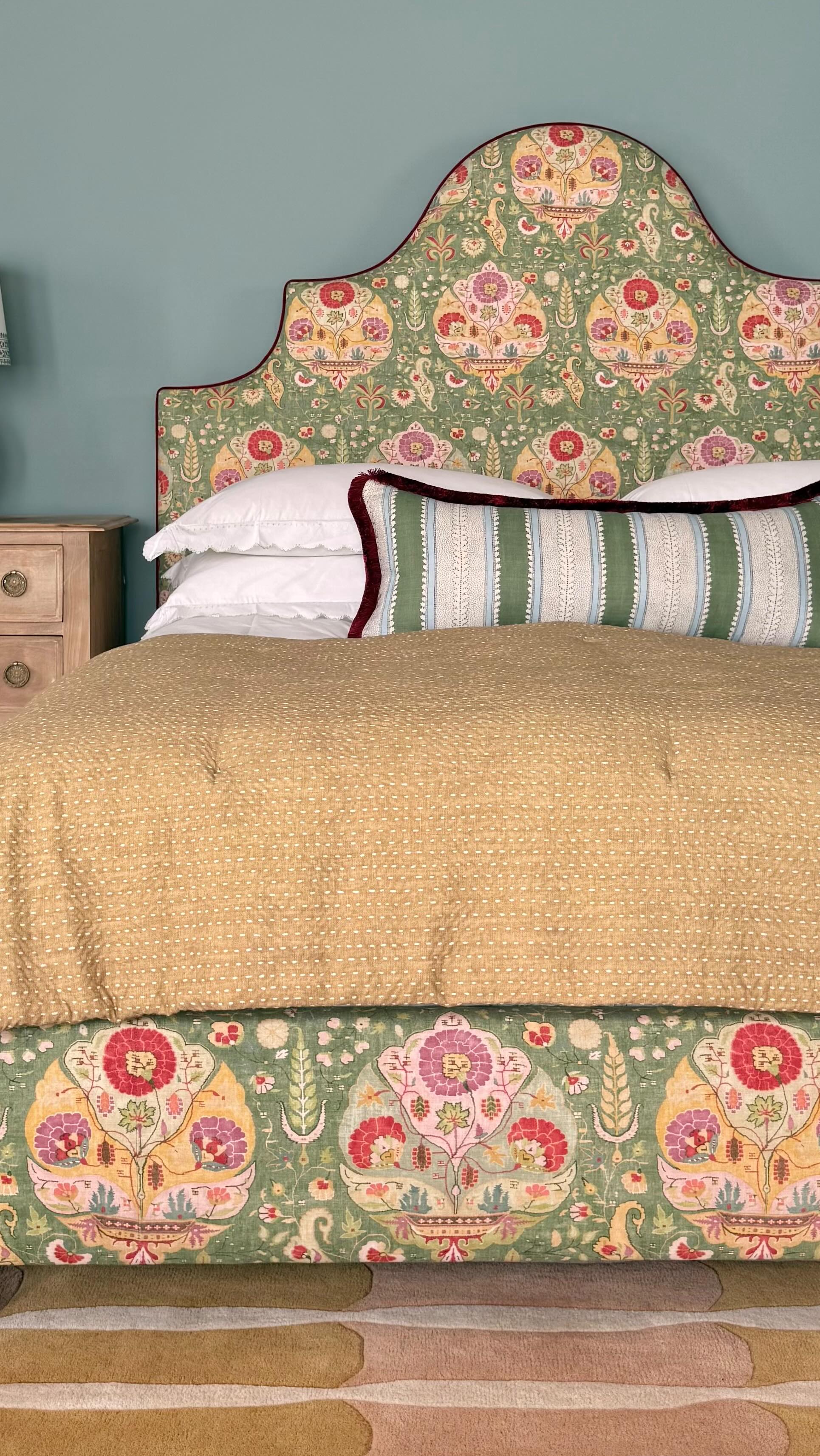 Finishing the week with a little video of my bedroom (which will never be this tidy again!). Happy weekend all 🙂
#savinggracesinteriors #home #bedroom