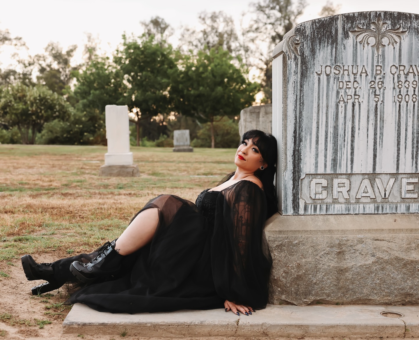 I just have a guilty pleasure, I’m sorry if it’s a little taboo.. I just don’t find it disrespectful personally, and would love for my grave site to be used to make this art. Lol - My sister would too. It’s beautiful.
Just like @itznessaduh !