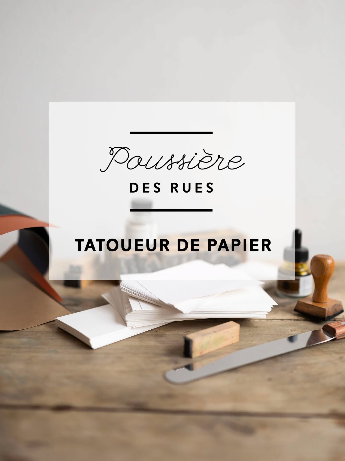 NEW il est en ligne !
Poussière des Rues-Tatoueur d'objets est heureux de vous annoncer la naissance de son petit frère Poussière des Rues TATOUEUR DE PAPIER.
.
Il est né le 8 octobre 2025 à 18h. Il pèse 180 heures de travail ( voir un peu plus) !
.
Poussière des Rues Tatoueur de papier est un nouveau site qui vous accompagne dans vos projets de personnalisation pour vos petits et grands moments ! Anniversaire, naissance, mariage, vœux, baptême, séminaire.... un site pour les grands et les petits.
.
Allez on vous laisse découvrir notre nouveau bébé et nous dire ce que vous en pensez ! On espère qu'il ne fera pas ses nuits de suite😜
.
Ps. Merci pour vos félicitations et désolée pour ceux et celles qui y ont cru ! Vous m'avez fait beaucoup rire ♡
Ps.2. Un énorme merci à toute l'équipe et particulièrement à Aurélie et Manon responsable du projet avec moi!
Ps3 . Merci @elisejourdanphotographe de nous accompagner ebcore et encore par ton talent de photographe.
Ps 4. Merci encore et encore d'être là 🫶
.
.
.
#poussieredesrues
#serigraphie
#event #mariage #fairepart #sur-mesure #mariage #papeterie #nouveauprojet #entrepreneur