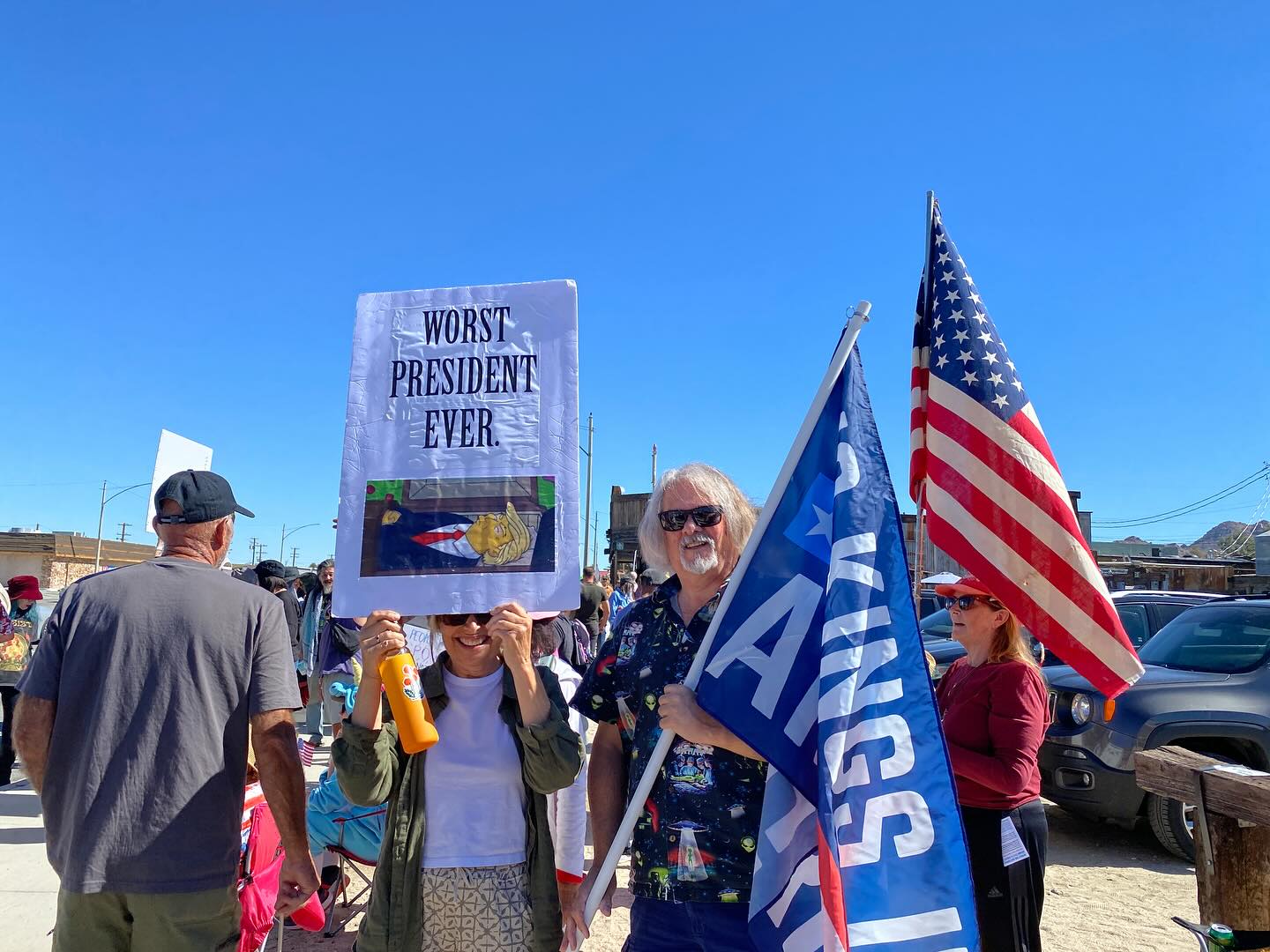#nokings was a huge success in #joshuatree yesterday. Estimates range between 600 to 1,000 patriots turned out to protect our republic and show their love for our country. Not one of them was paid. There was no violence or destruction of property, and no arrests were made. Law enforcement was present - making sure people were safe from any speeders on the highway (thank you CHP and SBC Sheriff’s Department). There were no violent insurrectionists present ( that was January 6), and nobody I talked to had received any money from George Soros for being there. Great work, hi-desert folks!